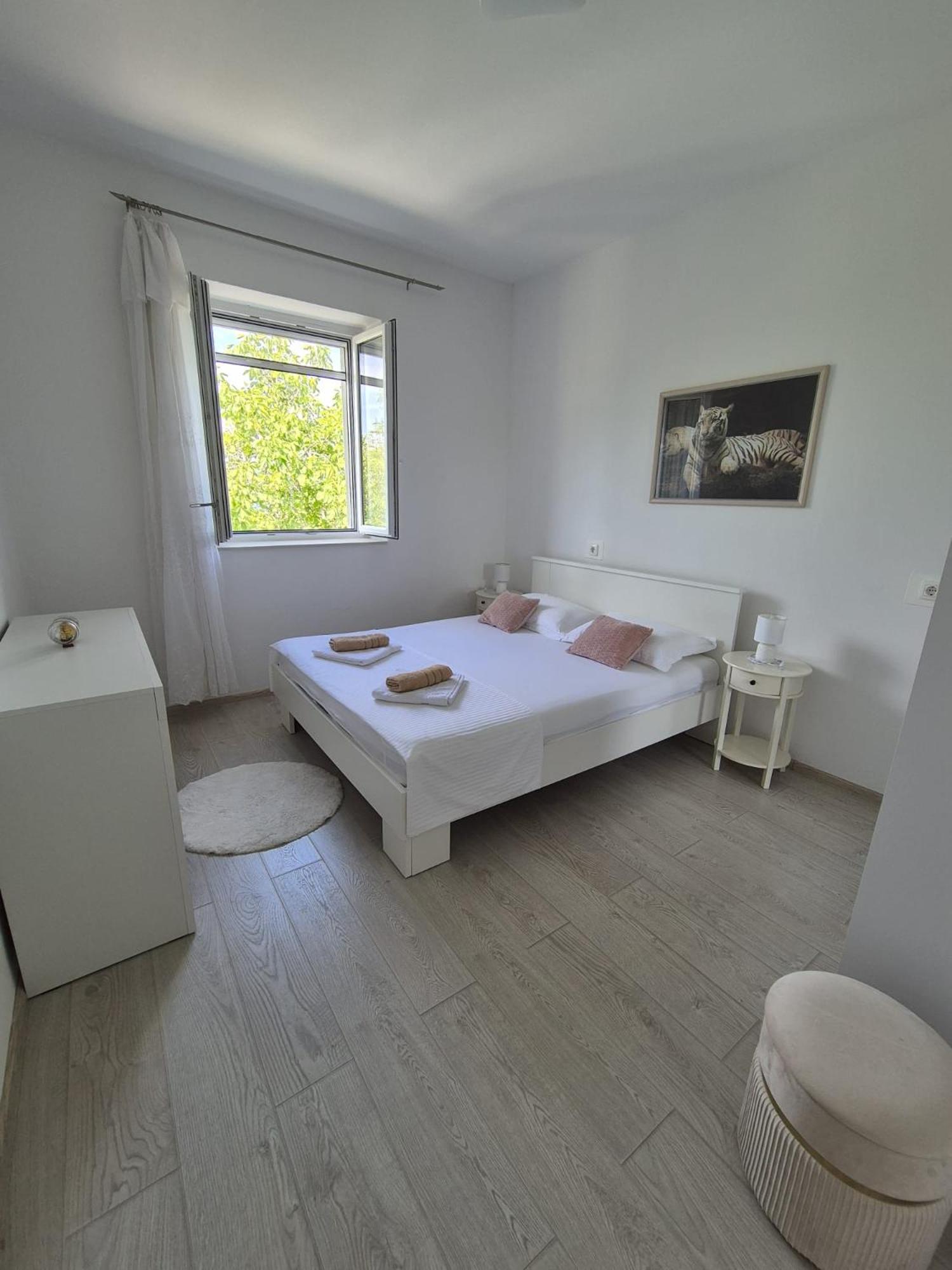 lovely apartment Omiš Kültér fotó